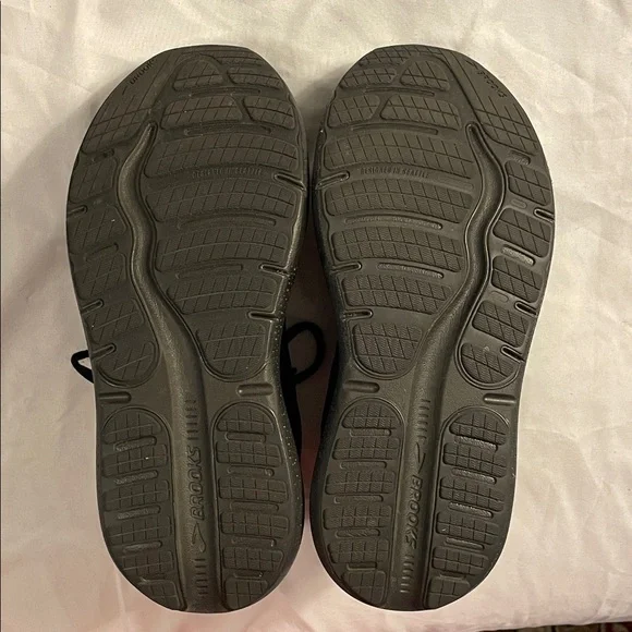 Brooks Black Ghost 2 Max - Picture 3 of 8